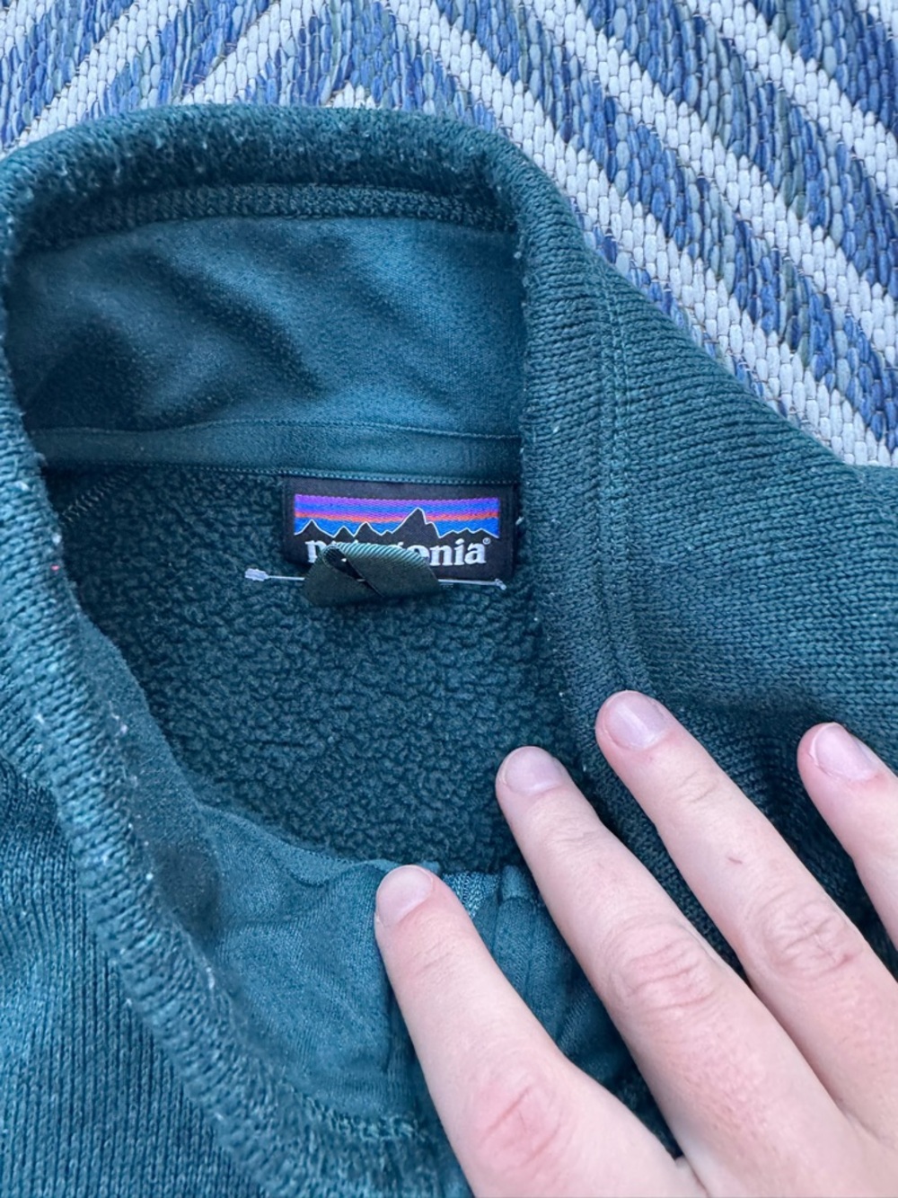 Patagonia Men’s Deep Teal Half-Zip Fleece Pullover - Picture 3 of 4
